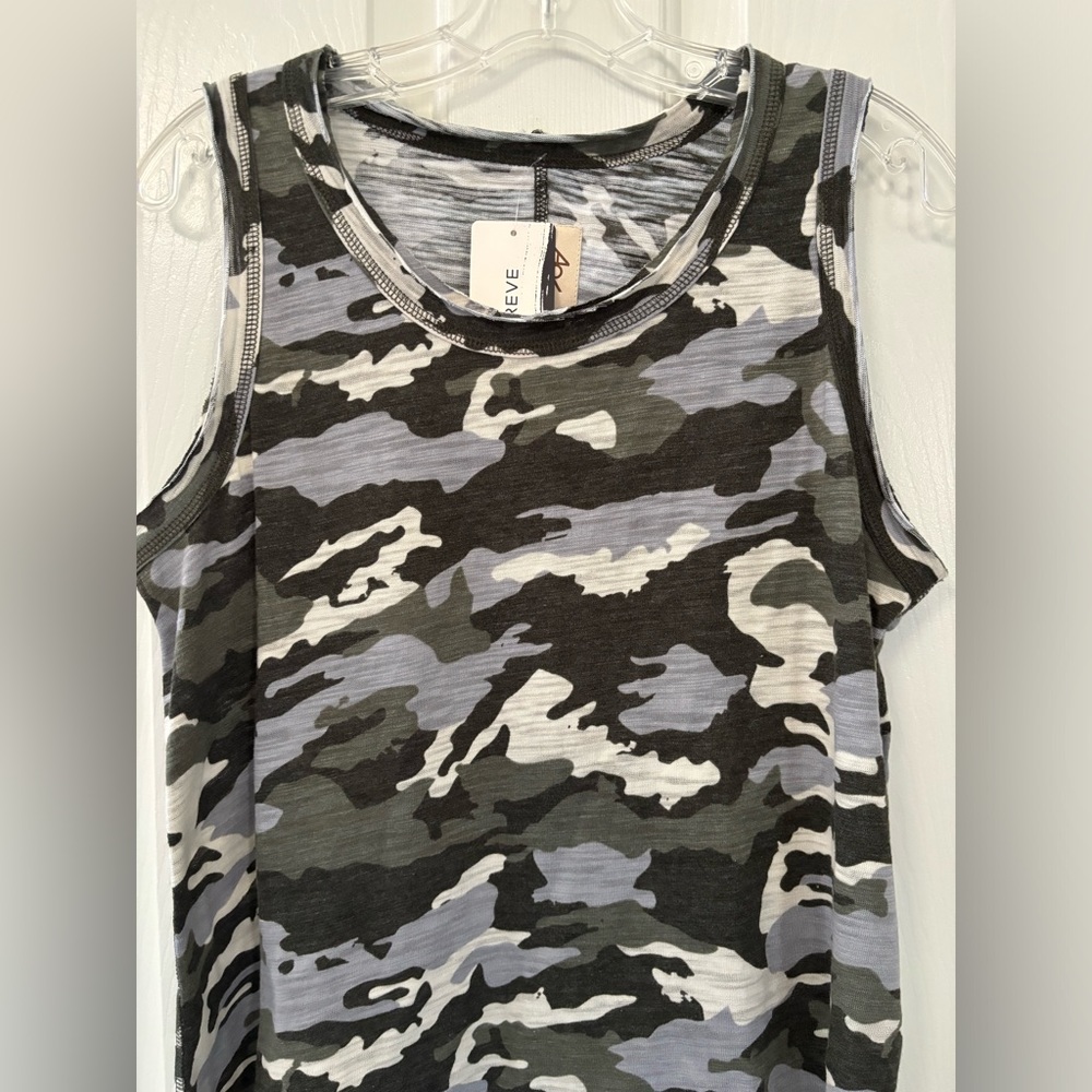 Chaser Shades Of Gray, Green & Cream Camo Tank Top New With Tags Size La… - Picture 3 of 14